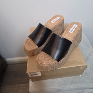 Steve Madden Zillow Black Cork Wedge Sandals, Sz 10, New in the Box